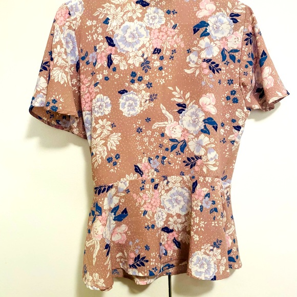 One clothing Wrap blouse medium size - Picture 4 of 5